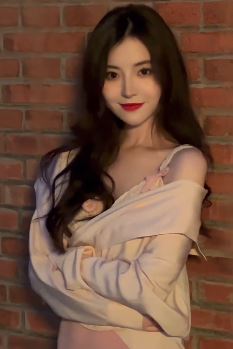 演员「李希萌」挑战港风变装，她的影视作品你都看过哪些呢？ 网友：会呼吸的美女！