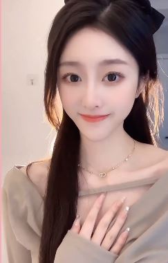 小姐姐「乔儿oo」说:你会一直为她心动吗?网友:一天心动几百次,我太累了!