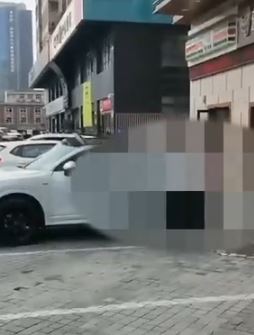 西安一男子坠楼身亡 警方:已排除刑事案件