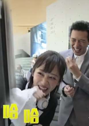 杨紫李现看吻戏的真实反应，有些尴尬！