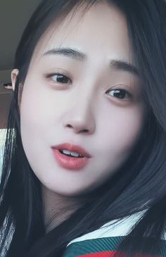 好看小姐姐「宸小嫣」分享日常好状态 网友:水灵灵的真迷人