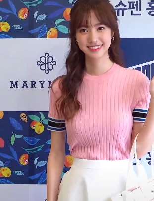 有谁认识这个漂亮的韩国小姐姐？