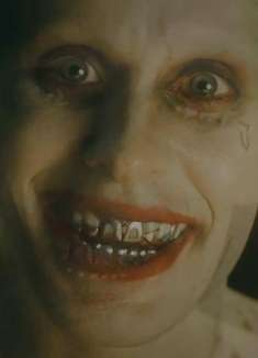 帅 cry！「小丑」：哥谭市的黑暗王子