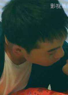 宅男福利！小伙网购了一个充气娃娃，打气后竟变成了真人！