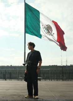 散步彩色墨西哥，午后阳光的随机波动