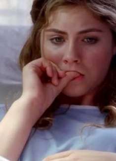 美女怀孕一周，就生下婴儿脑袋，八只脚的怪胎