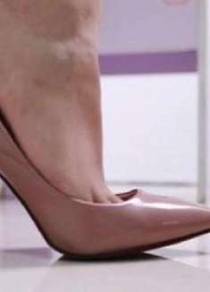 新鞋挤脚磨脚？卖鞋老板教我一招，立马变舒适，穿多久都不累