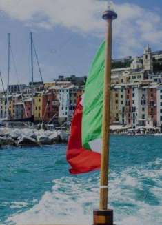 巴塞罗那的海风，勾勒出意大利的海岸线