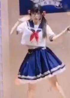 神配音：漫展上的小姐姐，不仅身材好，体力更是一流