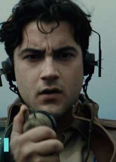 复古未来科幻爱情，跨星球的「网恋」