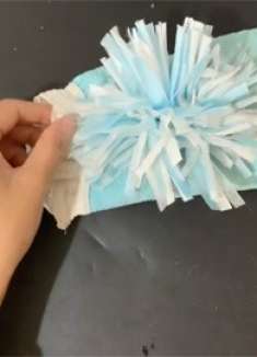 又跟网友学一招，口罩剪一剪缝在搓澡巾上，你觉好用吗？