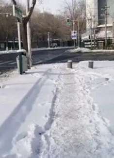 祁连山与天山雪景升级，航班沿途风景如画