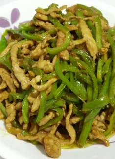 幽兰做的青椒肉丝,香辣开胃,超级下饭