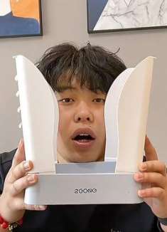 这垃圾桶前后都漏着，但我没想到