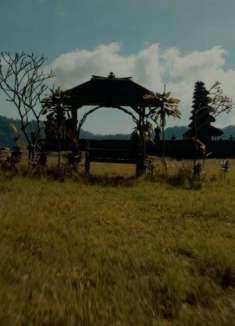 上天入地的无人机，低空穿行「天堂岛」