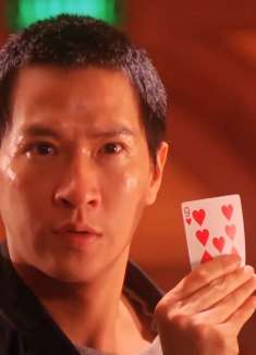 赌侠之人定胜天：同父异母亲兄弟互换运气