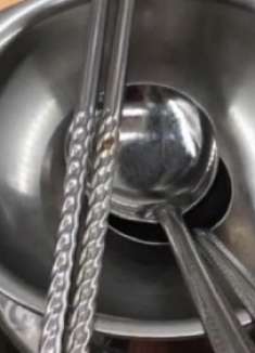 家里有不锈钢餐具的留点心，尤其是第二点，早知早好，叮嘱家人