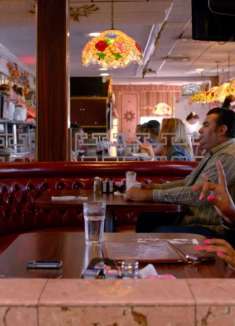 兄弟，管好你的刁蛮女友！