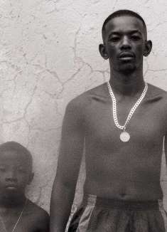 黑白艺术大片 MV，南非「上帝之力」