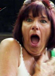 假发也吃醋！你怎么能当着我的面找其他假发