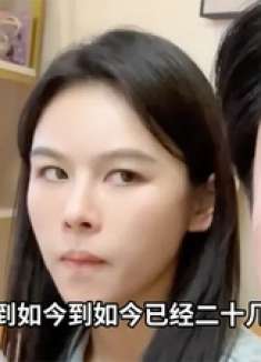 美女假期遭老爸唱歌催婚，奇妙转折竟差点脱单，笑料百出太精彩