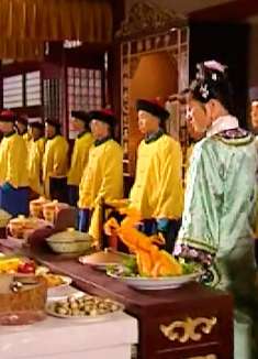 慈禧简简单单的一顿午饭，要动用几百名御厨去做，着实是奢靡至极