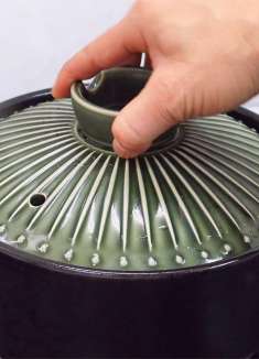 炖萝卜汤，广东人最有一套，天冷了这样炖一锅，汤鲜味美营养丰富