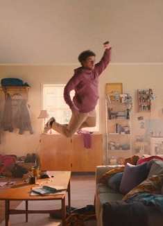 巧克力牛奶，我只会在弯腰 90 度时喝