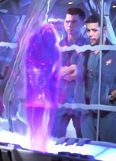 3000光年外有个紫石头，它来自9维时空，竟消灭了3维时空