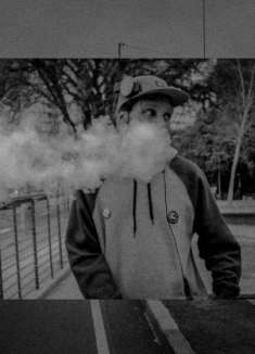 滑滑板而已，这个 Rapper 的内心戏咋这么多