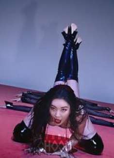 2024！佟丽娅精心打扮跳舞，摇曳生姿、风情万种，惊艳半个娱乐圈