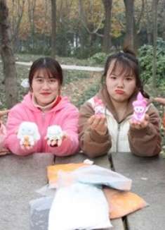 手工大神粘土大PK，捏美乐蒂和玉桂兔，谁是王者