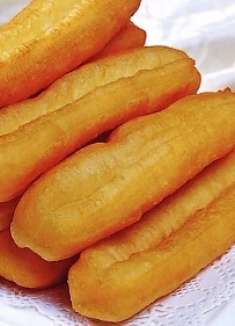 不会炸油条？面点师教你4点，保证个个空心，外酥里嫩，做法简单