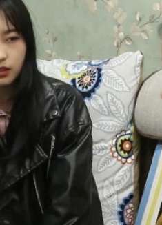 老板女儿倒追大20岁乡下男子，被全家嫌弃，男子出场全家惊呆