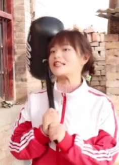 小伙伴们一起玩“套路对话”，没想欢欢的万能套路方法，战无不胜