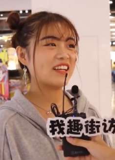 女生长得好看和耐看哪种是男生喜欢的？