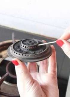 燃气灶有个小机关，插根牙签动一动，一年省百立方燃气费，省钱了