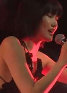 排名第一的骚歌，一般人根本不敢听完，网友：谁能顶得住