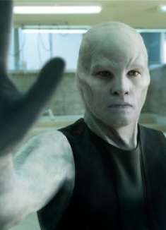 人类为适应太空新环境，试图改变自身DNA，不料进化成新物种！