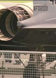 幻影2000战机被偷走，雷达却没发现，原来藏在客机下面！