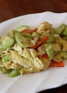 大厨教你：“丝瓜鸡蛋”的家常做法，好吃又下饭，营养又健康