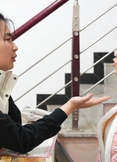 这服务员太坏了，连大哥都坑啊，太好笑了