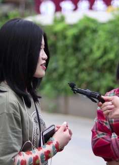 大叔和小鲜肉你会选择哪个做男朋友呢？现在的妹子很现实