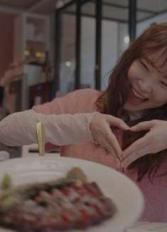 过于真实！爆笑短片：给女友拍照