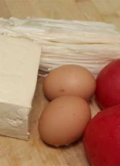 番茄鸡蛋豆腐羹，做法简单真好喝，鲜香味美，口感顺滑，超解馋