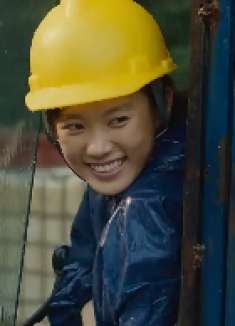 《奇迹笨小孩》曝王宁人物预告，第一次见厂长就认错人可还行