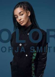 多彩音乐：英国创作歌手演绎「Blue Lights」