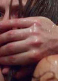 亲身经历告诉你转角不会遇到爱，只有人贩子！在外的女生一定要看