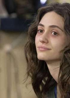 狂欢与混乱中，我们总是迟到了一个「对不起」