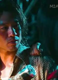 《运钞大劫案》为了独吞巨款，男人竟然趁着大家熟睡动起了杀意